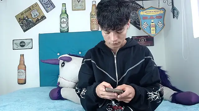 Snapshot of alex_russo__ chatting on March 20, 2026, 8:46 pm alex russo online show from March 20, 2026, 8:46 pm