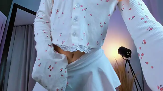 Oki Mie online show from November 13, 2025, 3:00 pm