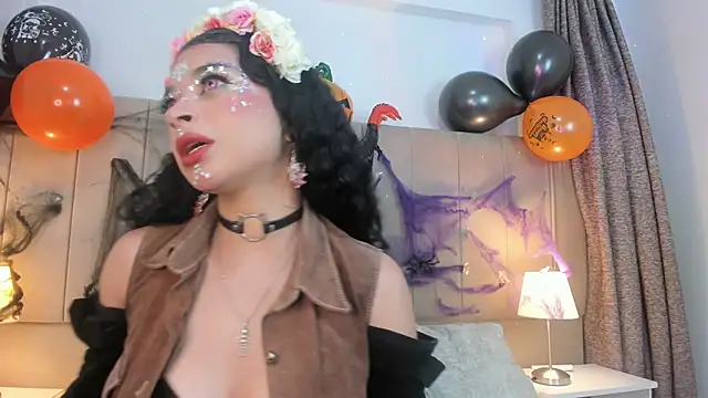 alahia hank online show from October 31, 2025, 7:04 pm