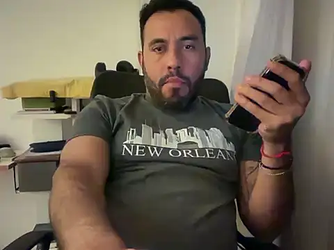 Domfetishx online show from November 26, 2025, 2:45 am