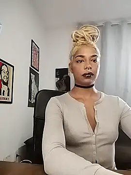 Helenoir online show from April 16, 2026, 11:00 am