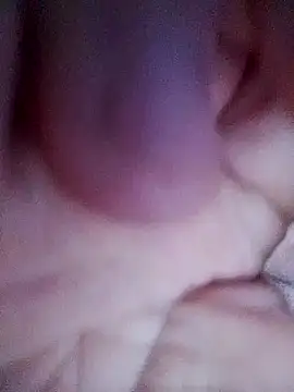 LusiyaGold5 online show from November 10, 2025, 9:47 pm