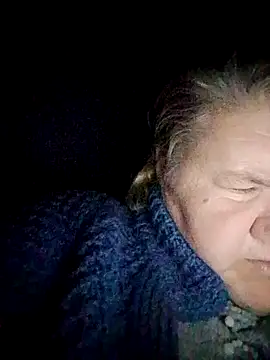 LusiyaGold5 online show from November 21, 2025, 7:34 pm