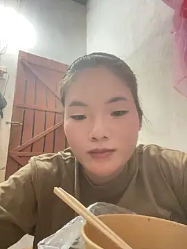 Snapshot of Beautiful-light22 chatting on October 12, 2025, 3:55 pm Beautiful-light22 online show from October 12, 2025, 3:55 pm