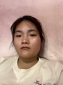 Snapshot of Beautiful-light22 chatting on October 23, 2025, 5:51 am Beautiful-light22 online show from October 23, 2025, 5:51 am