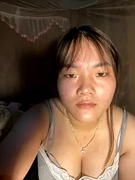 Snapshot of Beautiful-light22 chatting on November 1, 2025, 12:45 am Beautiful-light22 online show from November 1, 2025, 12:45 am