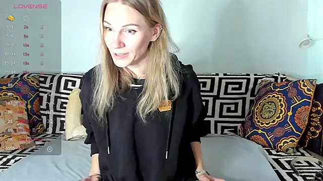 Amalia Mio online show from October 12, 2025, 8:02 am