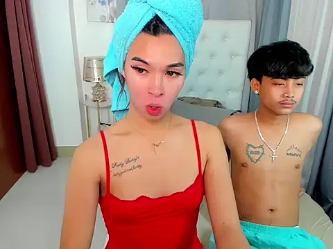 Yourdreamgoddess online show from November 12, 2025, 5:02 pm