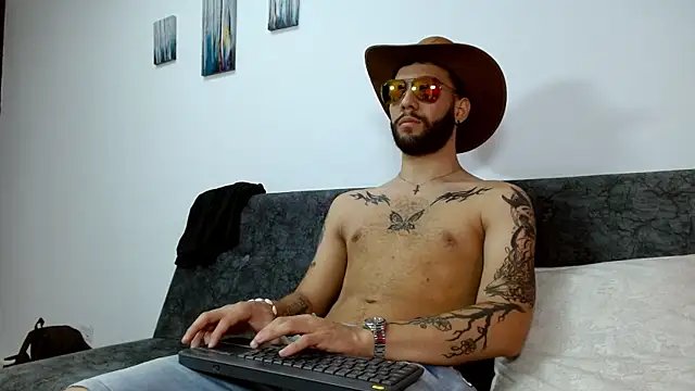 Snapshot of angel_kyrozz chatting on October 29, 2025, 7:26 pm angel kyrozz online show from October 29, 2025, 7:26 pm