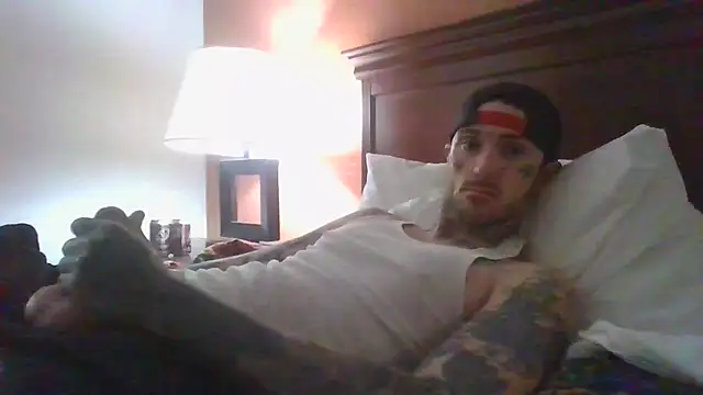 SWAGGDaddy93 online show from December 19, 2025, 9:33 pm