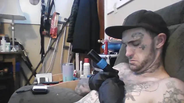 SWAGGDaddy93 online show from March 31, 2026, 7:20 am