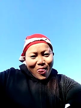 Snapshot of sumaybae chatting on November 23, 2025, 12:32 am sumaybae online show from November 23, 2025, 12:32 am