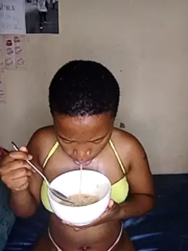 Snapshot of FreakieKay chatting on November 11, 2025, 1:05 am FreakieKay online show from November 11, 2025, 1:05 am