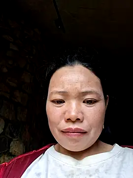 miomio-12 online show from October 11, 2025, 4:55 am