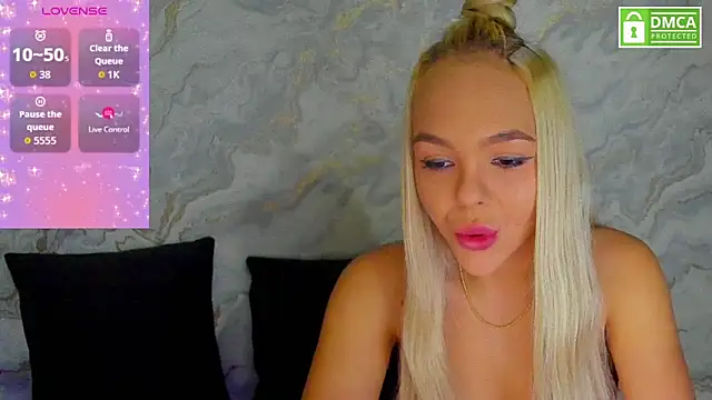 Snapshot of Daisy_Abby03 chatting on November 25, 2025, 9:20 am Daisy Abby03 online show from November 25, 2025, 9:20 am