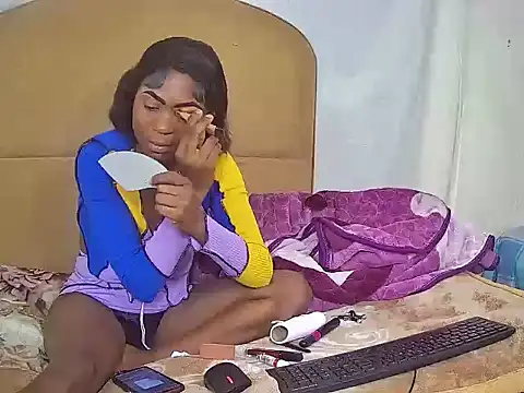 Snapshot of Squirt_hun chatting on October 27, 2025, 10:03 pm Squirt hun online show from October 27, 2025, 10:03 pm