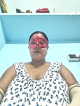 Snapshot of misti02 chatting on October 10, 2025, 5:01 pm misti02 online show from October 10, 2025, 5:01 pm