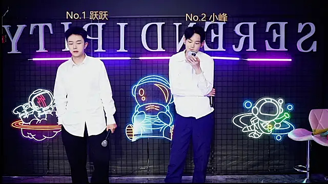 Boygayhouse online show from October 7, 2025, 5:15 am