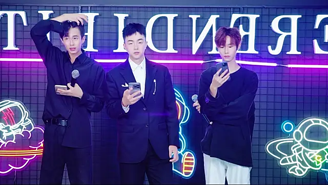 Boygayhouse online show from October 19, 2025, 8:15 am