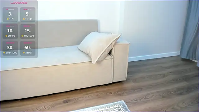 kim sua online show from November 10, 2025, 1:21 pm