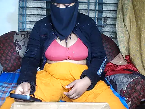 Rupali Sen69 online show from November 14, 2025, 6:28 pm