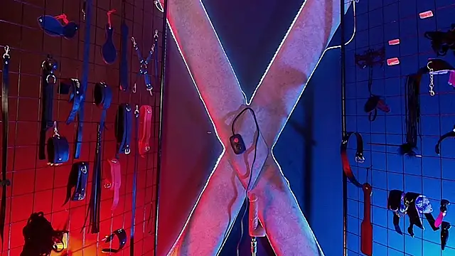 mranii queen bdsm  online show from November 12, 2025, 3:51 am