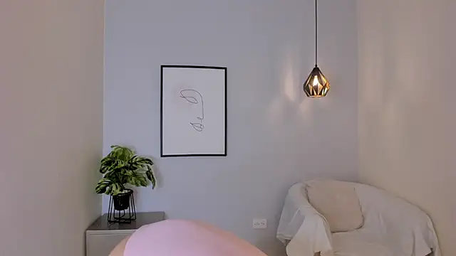 Liselotte  online show from February 4, 2026, 12:22 pm