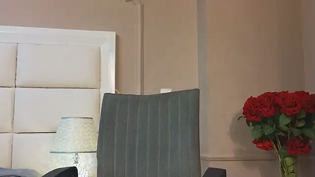 DereckWolf  online show from October 9, 2025, 11:52 am