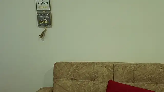 Catherine     online show from October 27, 2025, 10:41 am