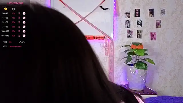 JeeringTickler online show from November 5, 2025, 6:52 pm