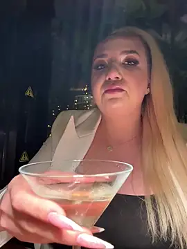 Snapshot of evedanger chatting on February 21, 2026, 8:54 pm evedanger online show from February 21, 2026, 8:54 pm