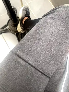 Snapshot of melisss2 chatting on October 15, 2025, 8:47 am melisss2 online show from October 15, 2025, 8:47 am