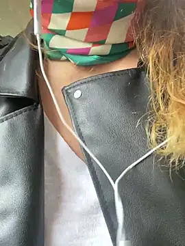 Snapshot of melisss2 chatting on November 26, 2025, 8:26 am melisss2 online show from November 26, 2025, 8:26 am