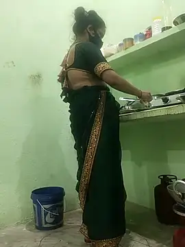 Snapshot of ROSHANI_234 chatting on October 21, 2025, 1:12 pm ROSHANI 234 online show from October 21, 2025, 1:12 pm