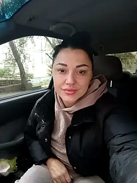 LuceSkys online show from October 17, 2025, 5:21 am