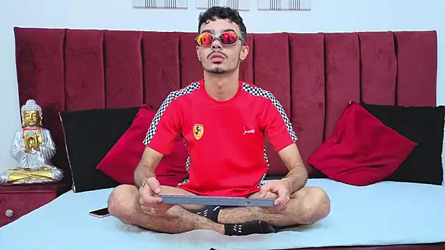 Timothe Evans online show from October 11, 2025, 8:51 pm