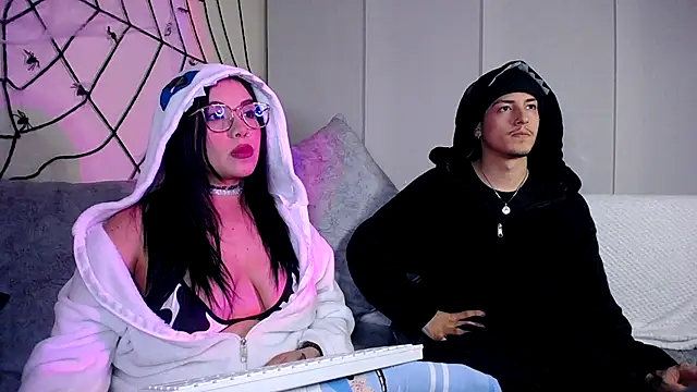  PandoyParker  online show from October 14, 2025, 2:56 am