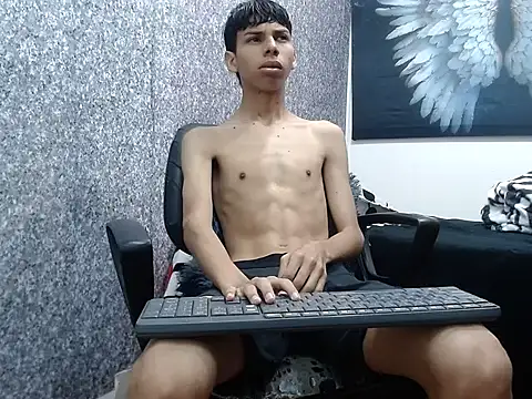 Snapshot of sexyboys_cutex18 chatting on October 11, 2025, 6:17 pm sexyboys cutex18 online show from October 11, 2025, 6:17 pm