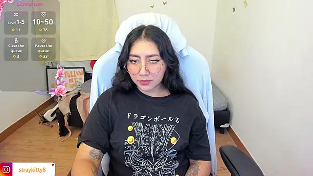 LoveLyy- online show from October 12, 2025, 3:49 am