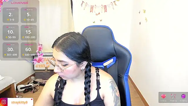 LoveLyy- online show from June 29, 2026, 5:35 pm