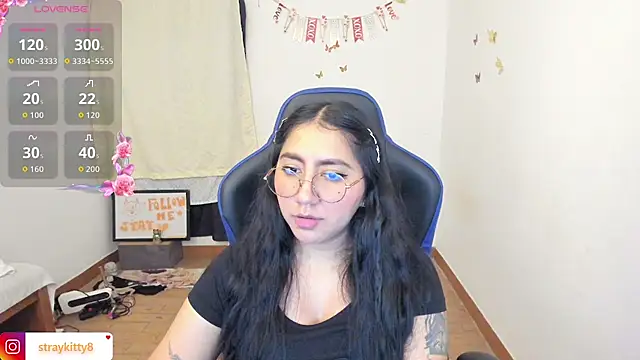 LoveLyy- online show from July 2, 2026, 11:55 pm