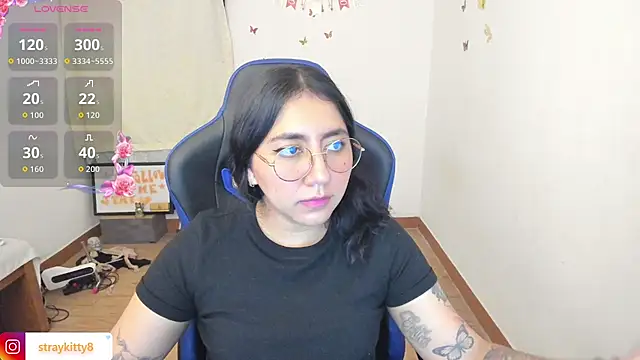 LoveLyy- online show from July 30, 2026, 12:20 am
