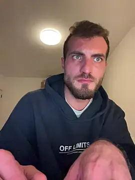 Xhrome98 online show from October 16, 2025, 11:28 pm