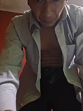 Snapshot of MorochTS chatting on November 8, 2025, 8:25 am MorochTS online show from November 8, 2025, 8:25 am