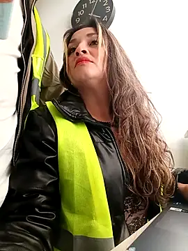 Snapshot of Nata-A77 chatting on October 18, 2025, 9:04 pm Nata-A77 online show from October 18, 2025, 9:04 pm