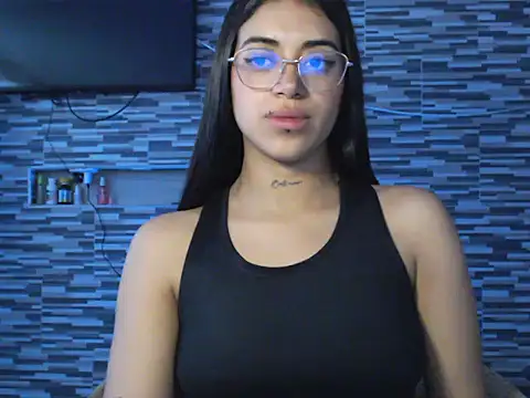 Carla Bennett   online show from November 6, 2025, 11:33 am