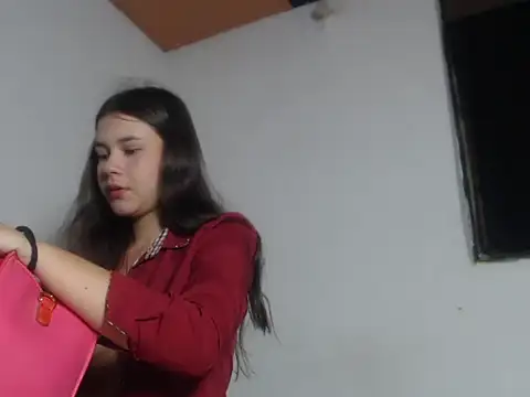 Snapshot of Saraa_loove chatting on October 21, 2025, 1:56 pm Saraa loove online show from October 21, 2025, 1:56 pm
