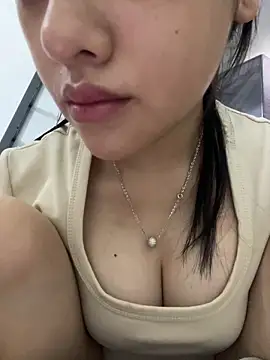 Snapshot of Titlelove chatting on November 1, 2025, 6:37 am Titlelove online show from November 1, 2025, 6:37 am