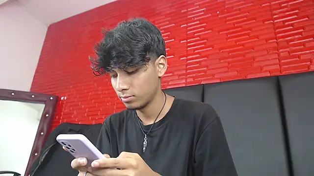 Snapshot of tyler_wolf1_ chatting on October 15, 2025, 12:27 pm tyler wolf1 online show from October 15, 2025, 12:27 pm