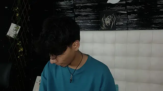 Snapshot of tyler_wolf1_ chatting on October 20, 2025, 12:27 pm tyler wolf1 online show from October 20, 2025, 12:27 pm